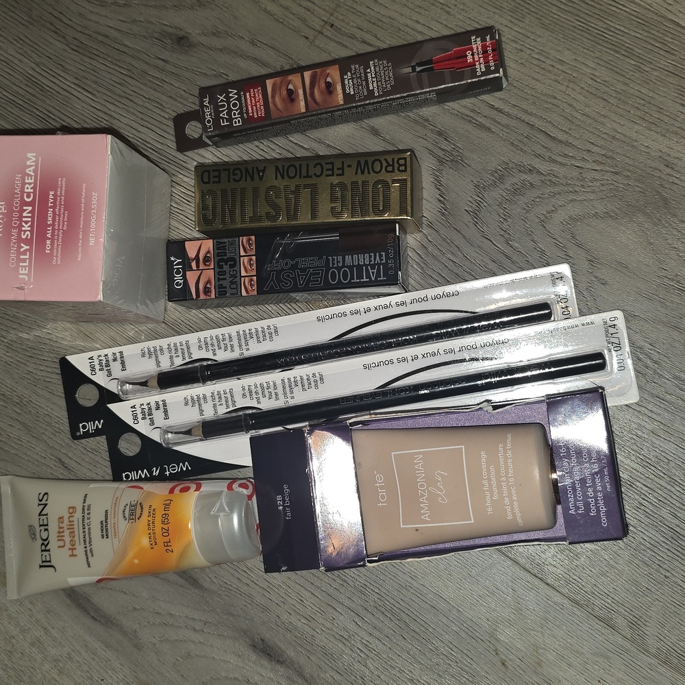 Variety Of Makeup Tarte, Jelly Skin Cream, Jergens Eyebrow N Eyeliners